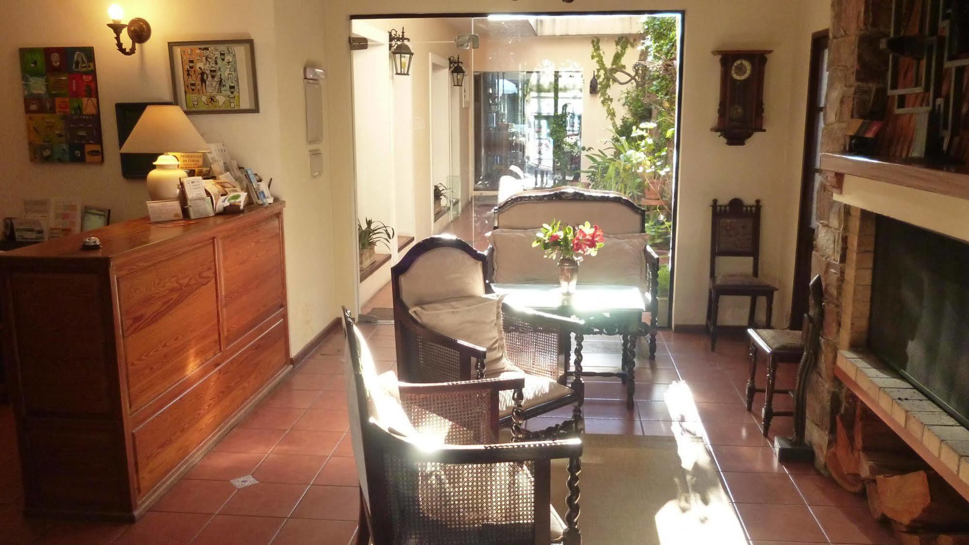 Posada Manuel Lobo Colonia del Sacramento Kültér fotó